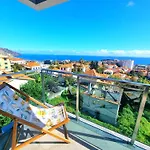 Spacious Summer Fresh Family With Panoramic Sea Views In Funchal (Madeira)