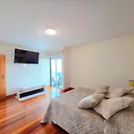 Spacious Summer Fresh Family With Panoramic Sea Views In Appartamento
