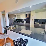 Spacious Summer Fresh Family With Panoramic Sea Views In Apartment Funchal (Madeira)
