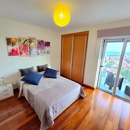 Spacious Summer Fresh Family With Panoramic Sea Views In Apartment Funchal (Madeira)