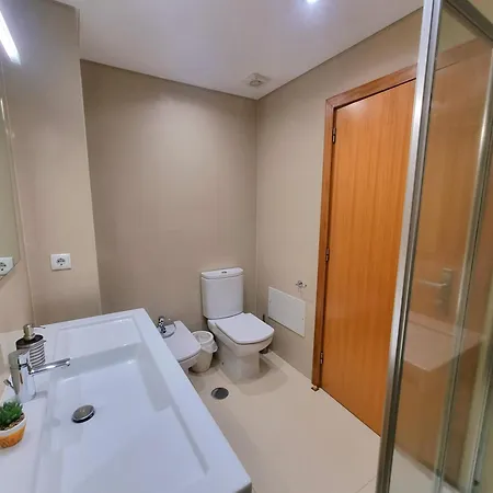 Spacious Summer Fresh Family Apartment With Panoramic Sea Views In Funchal