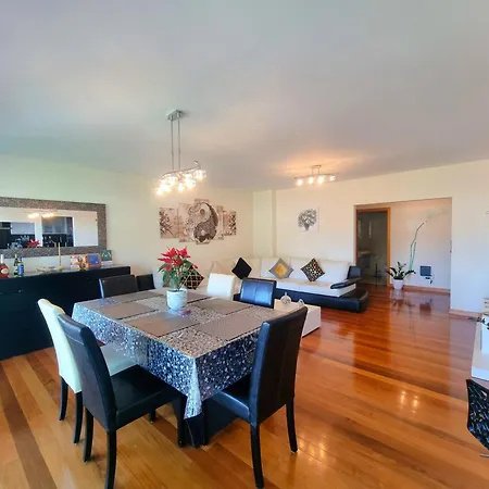 Spacious Summer Fresh Family Apartment With Panoramic Sea Views In Funchal * Funchal