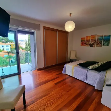 Warm Winter With Panoramic Sea And Views, Sunrise And Sunset Moments Funchal (Madeira)