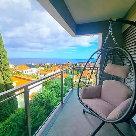 Daire Spacious Summer Fresh Family Apartment With Panoramic Sea Views In Funchal