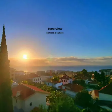 Warm Winter With Panoramic Sea And Views, Sunrise And Sunset Moments Funchal (Madeira)