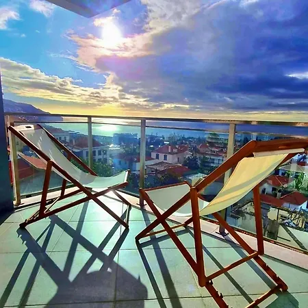 Bright Spacious Family Apartment With Endless Views Lejlighed *