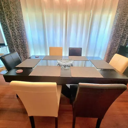 Bright Spacious Family Apartment With Endless Views