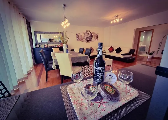 Lejlighed Spacious Summer Fresh Family With Panoramic Sea Views In Funchal (Madeira)