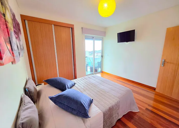 Spacious Summer Fresh Family With Panoramic Sea Views In