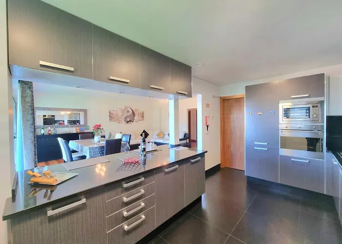 Lejlighed Spacious Summer Fresh Family With Panoramic Sea Views In Funchal (Madeira)