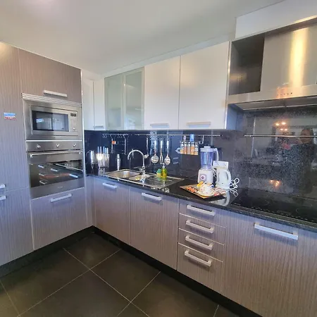 דירה Spacious Summer Fresh Family Apartment With Panoramic Sea Views In Funchal