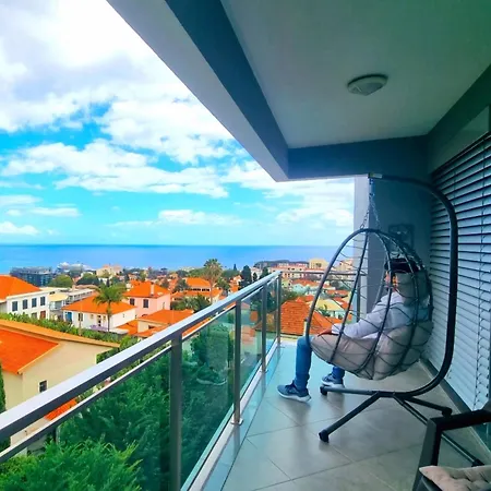 דירה Spacious Summer Fresh Family Apartment With Panoramic Sea Views In Funchal פונשל